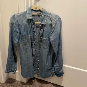 J crew size 4 Jean button down